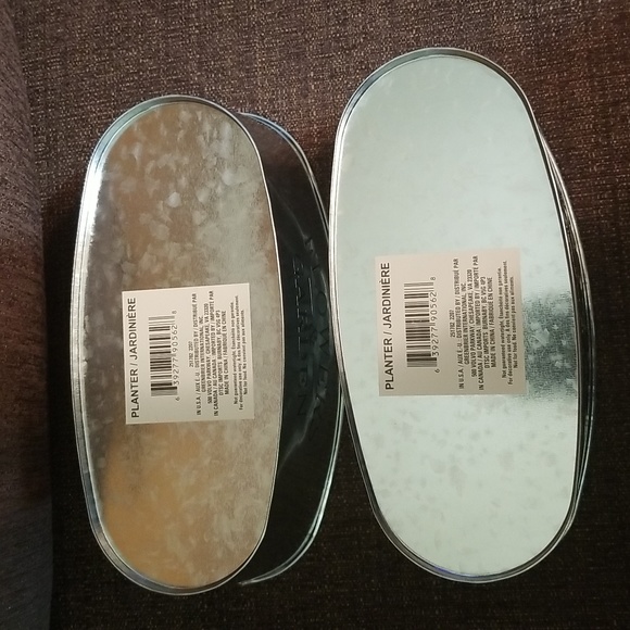 Set of 2 flower Tins - Picture 5 of 6